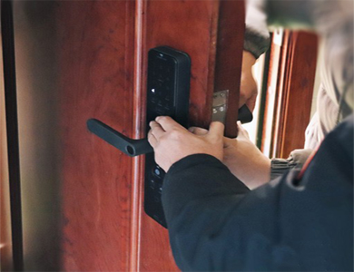 山南24小时上门开锁公司